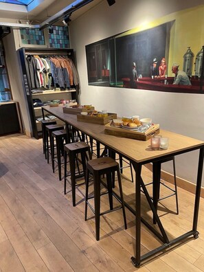 Daily cooked-to-order breakfast for a fee - Salvators (Bruges)
