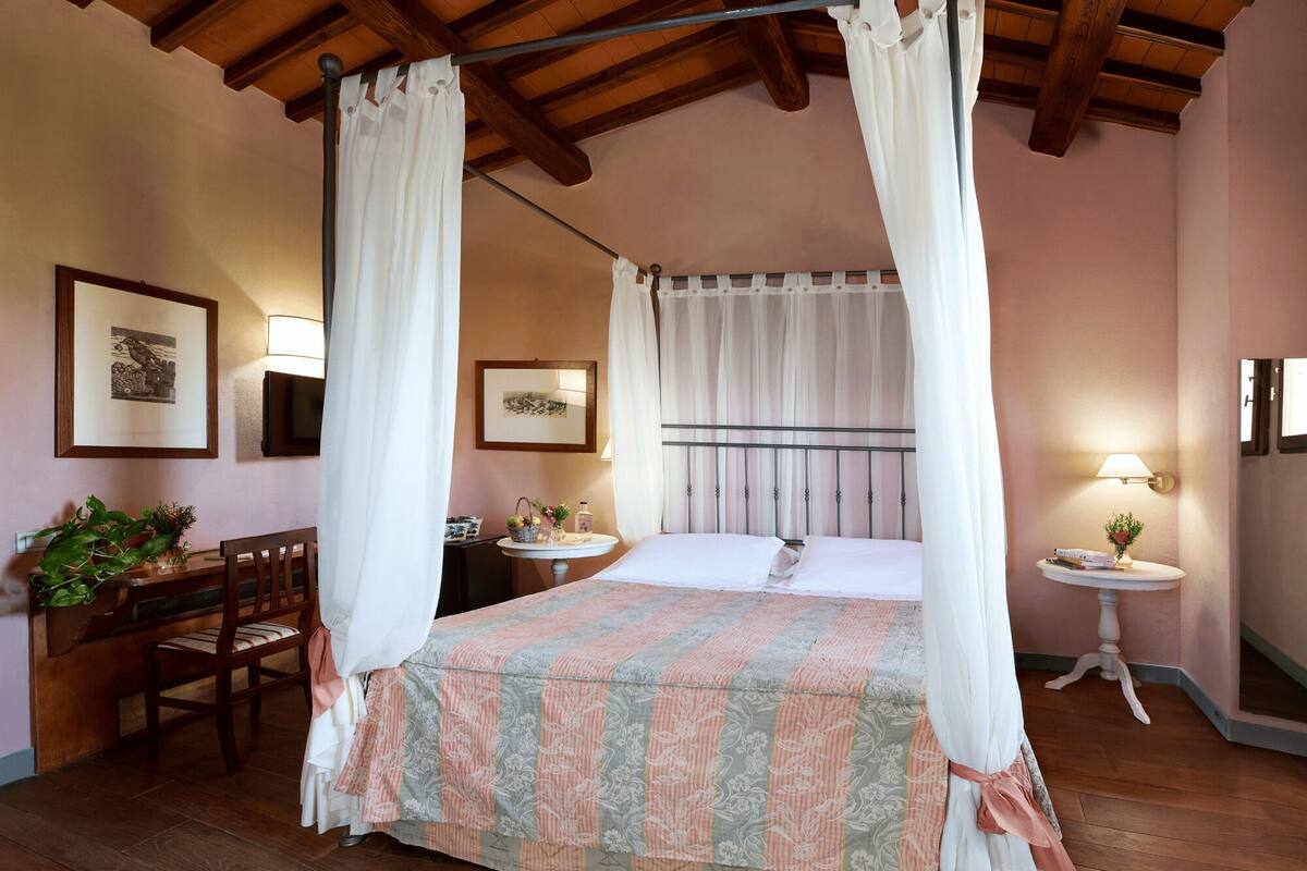 Studio Suite trăng mật, 1 giường cỡ queen, ban công, cao tầng | Bàn, trang trí khác biệt, trang bị nội thất với thiết kế riêng biệt 