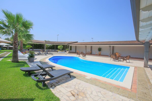 Indoor pool, seasonal outdoor pool