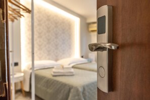 舒适双人房或双床房, 1 间卧室, 无烟房, 花园 | 羽绒被、办公桌、隔音、婴儿床