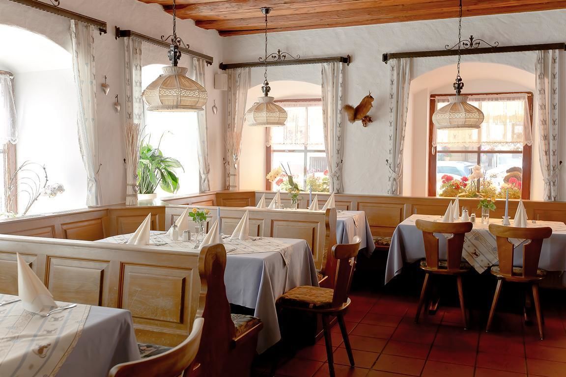 Breakfast, lunch, dinner served; German cuisine, alfresco dining 