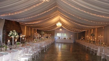 Banquet hall