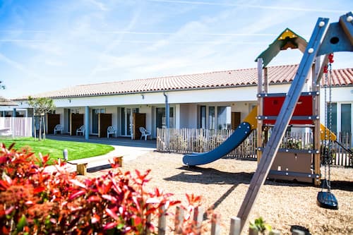 Children’s play area – outdoor