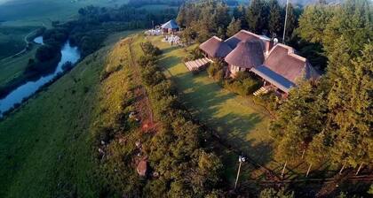 Amazian Mountain River Lodge