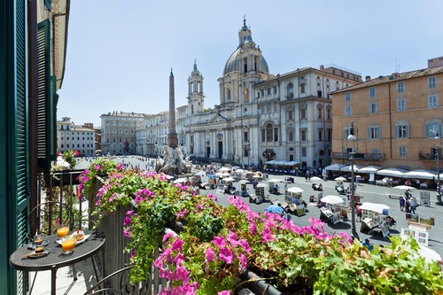 Navona Suites