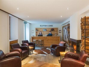 Lobby - The Dom Hotel (Saas-Fee)