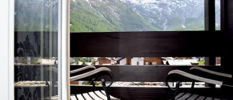 Superior Suite, Balcony, Mountain View | Mountain view