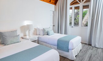 Chambre Double Standard, 1 chambre, vue jardin, rez-de-chaussée | Literie de qualité supérieure, coffres-forts dans les chambres