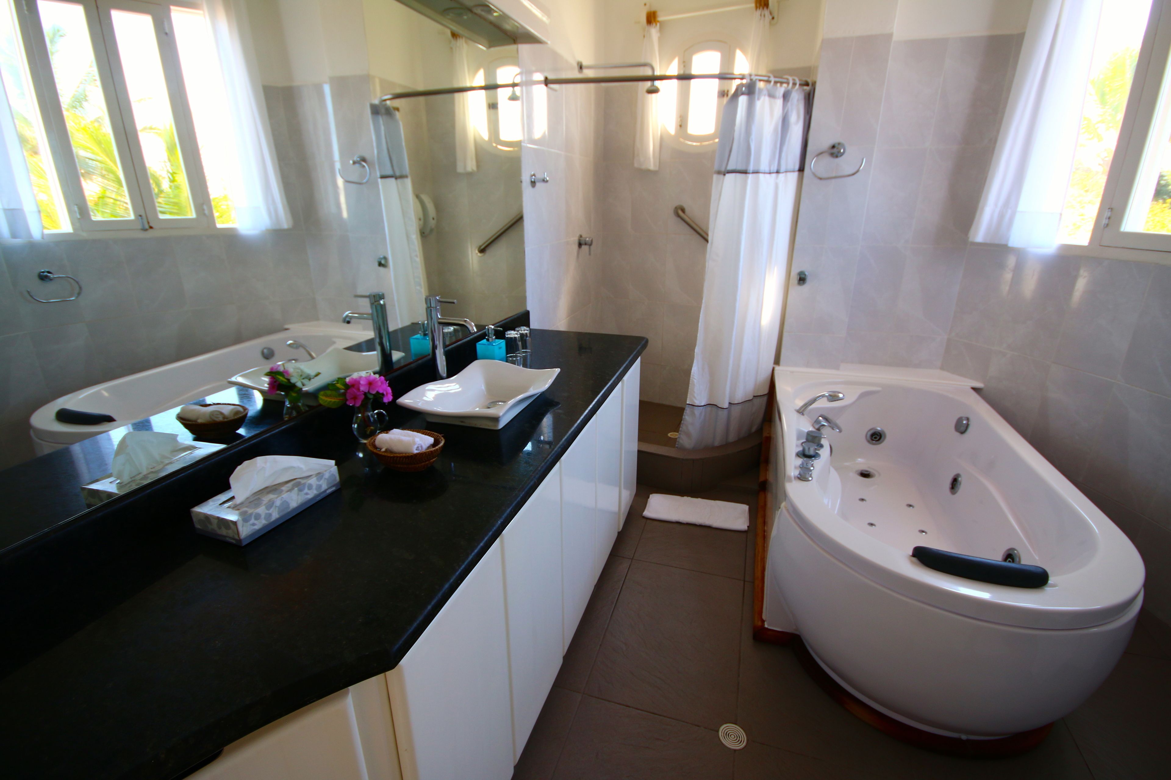 suite, sea view | bathroom | free toiletries, hair dryer, towels, soap