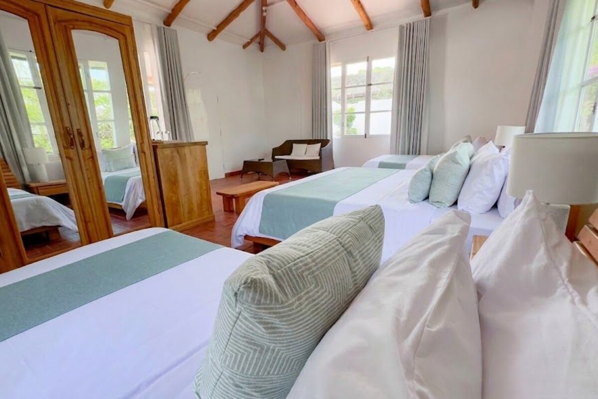 Family Quadruple Room, 1 Bedroom | Premium bedding, in-room safe, desk, WiFi (free)