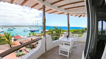 Suite, uitzicht op zee | Uitzicht op strand/zee