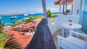 Terrace/patio - Angermeyer Waterfront Inn (Puerto Ayora)
