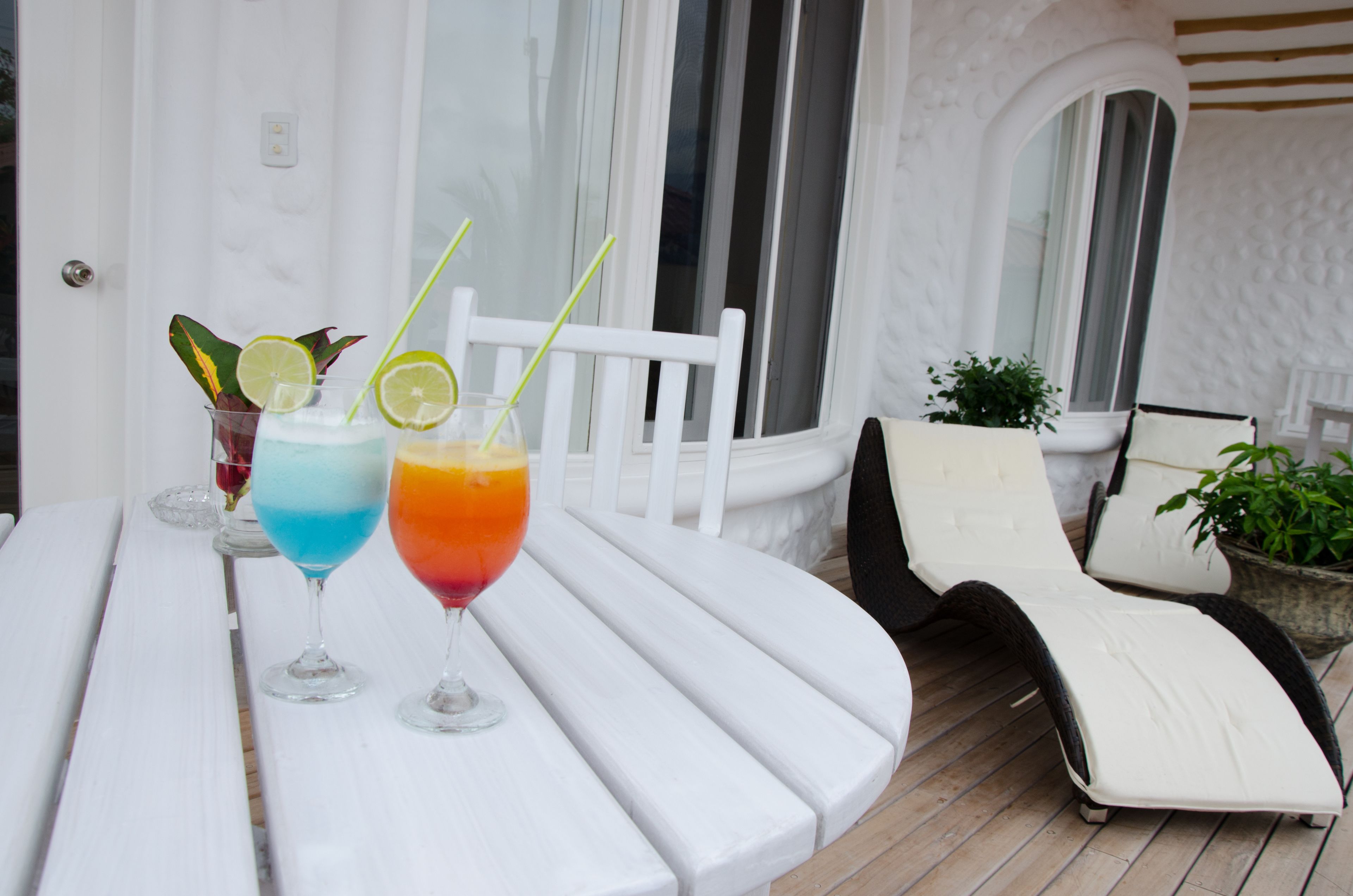 32-inch tv with cable channels