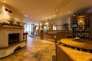 Reception - Hotel Alpenaussicht (Soelden)