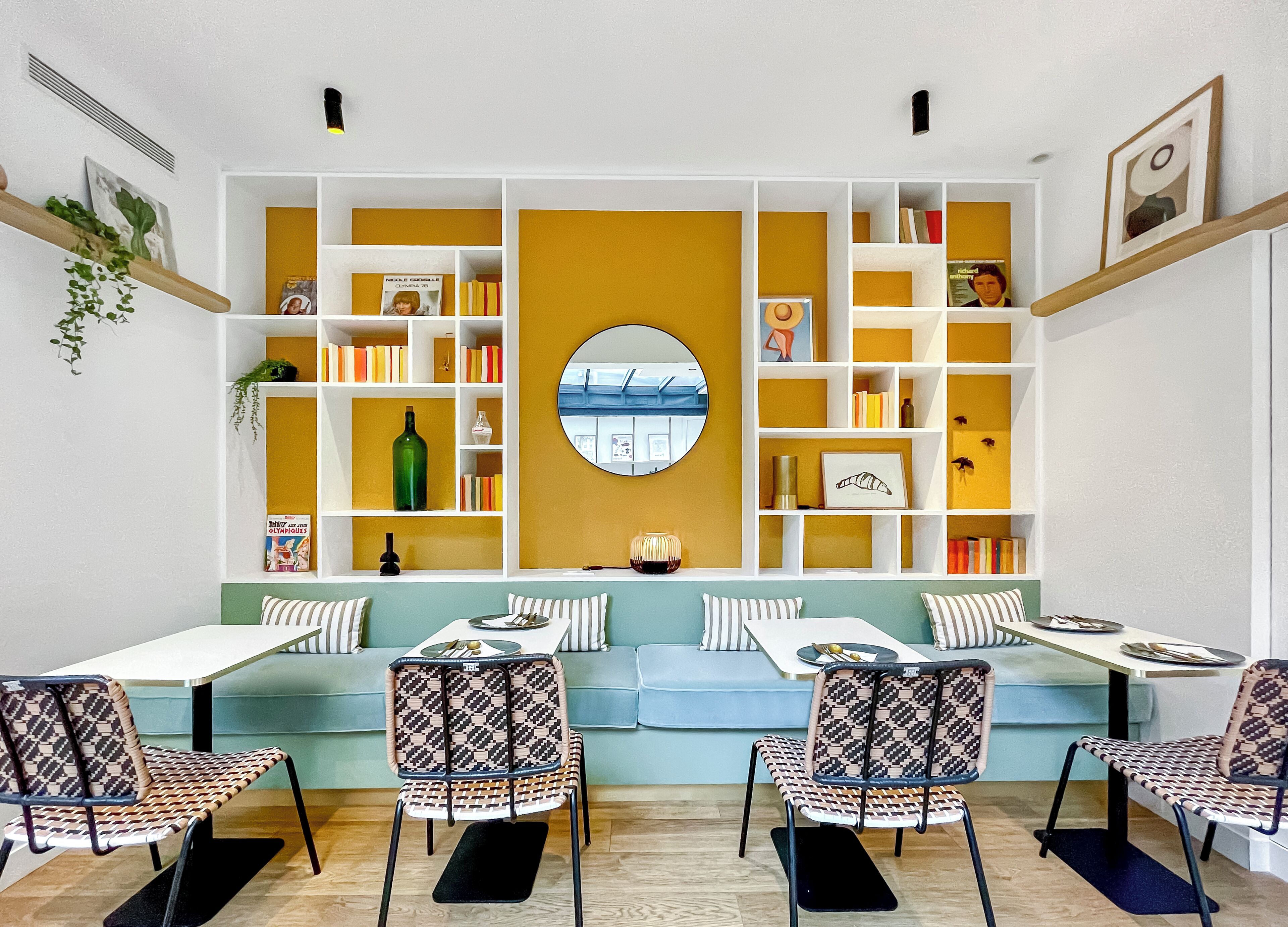 daily buffet breakfast (eur 14 per person)