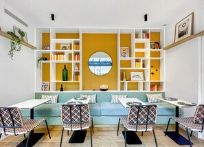 Daily buffet breakfast for a fee - Parici Hotel Boulogne Billancourt (Boulogne-Billancourt)