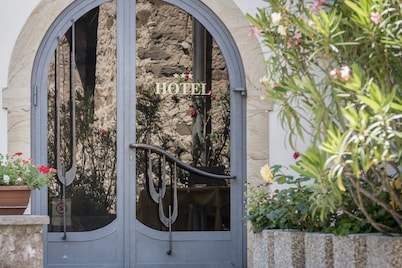 Hotel Tyrol