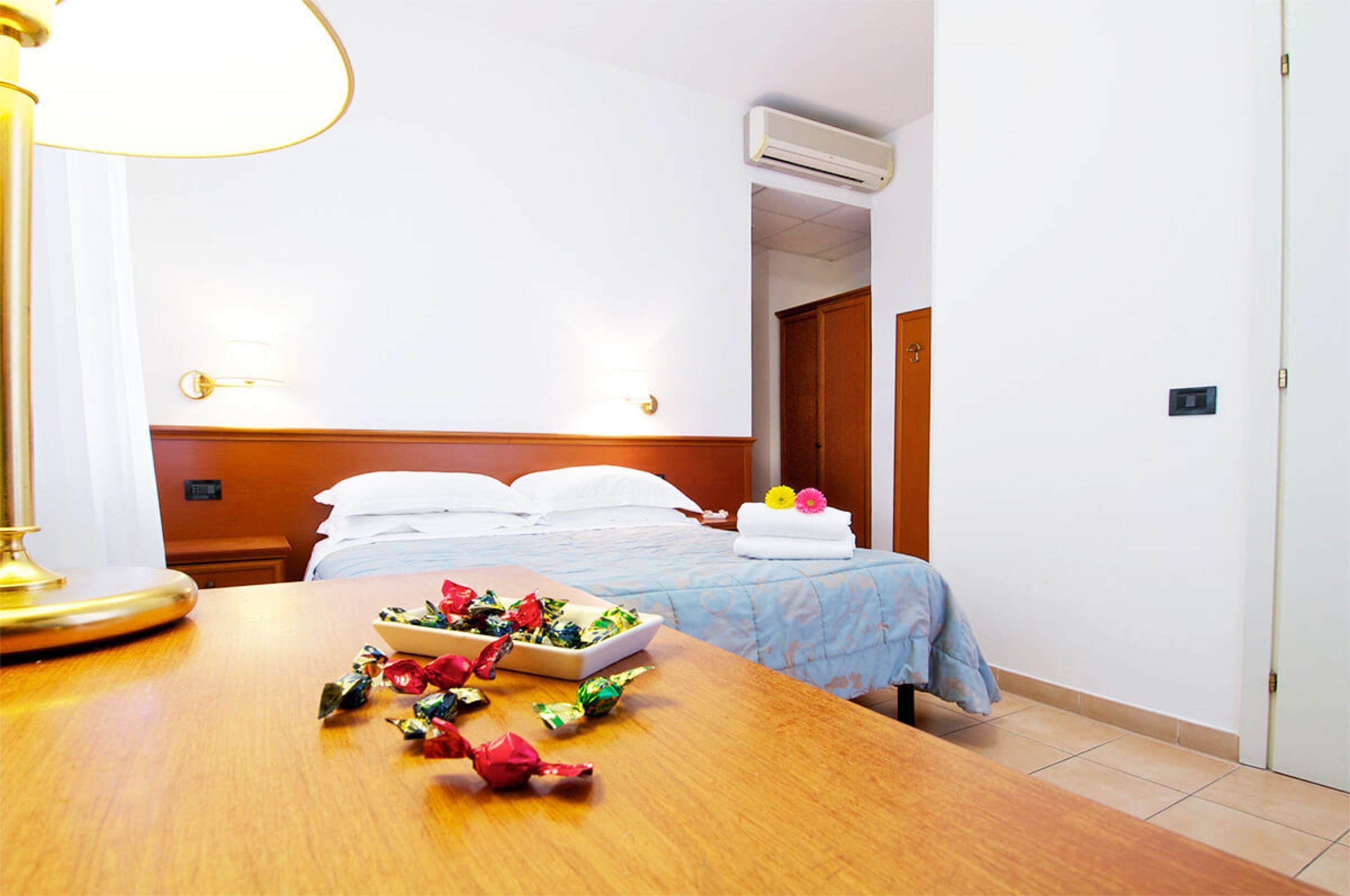 superior room | 1 bedroom, premium bedding, in-room safe, cots/infant beds