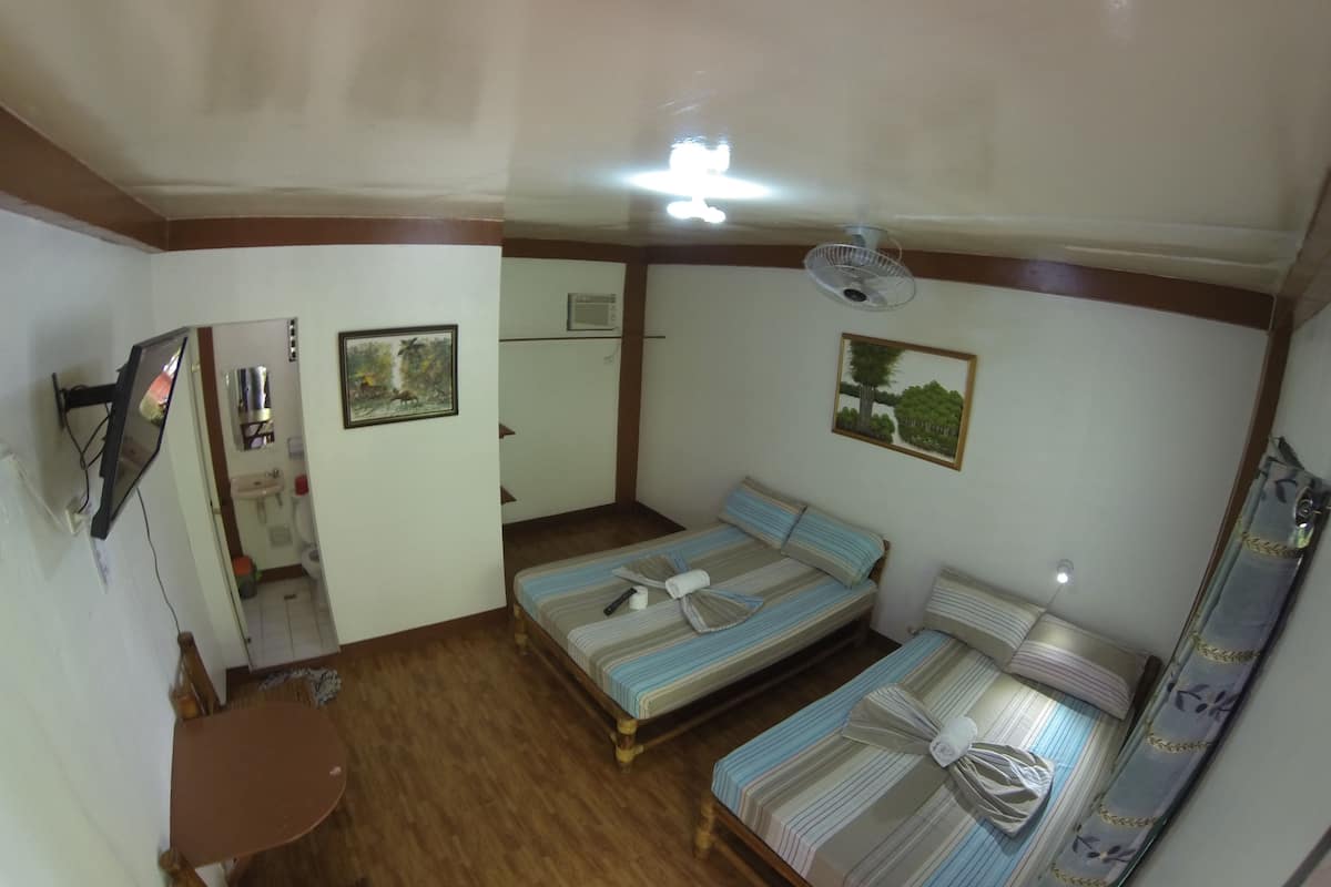 Chambre Double Deluxe, 2 grands lits, vue port