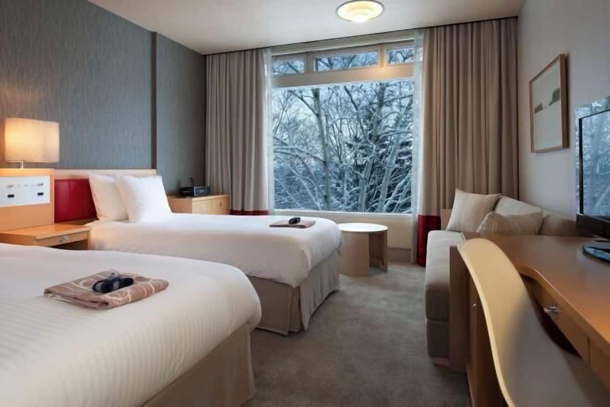 In-room safe, desk, rollaway beds, free WiFi
