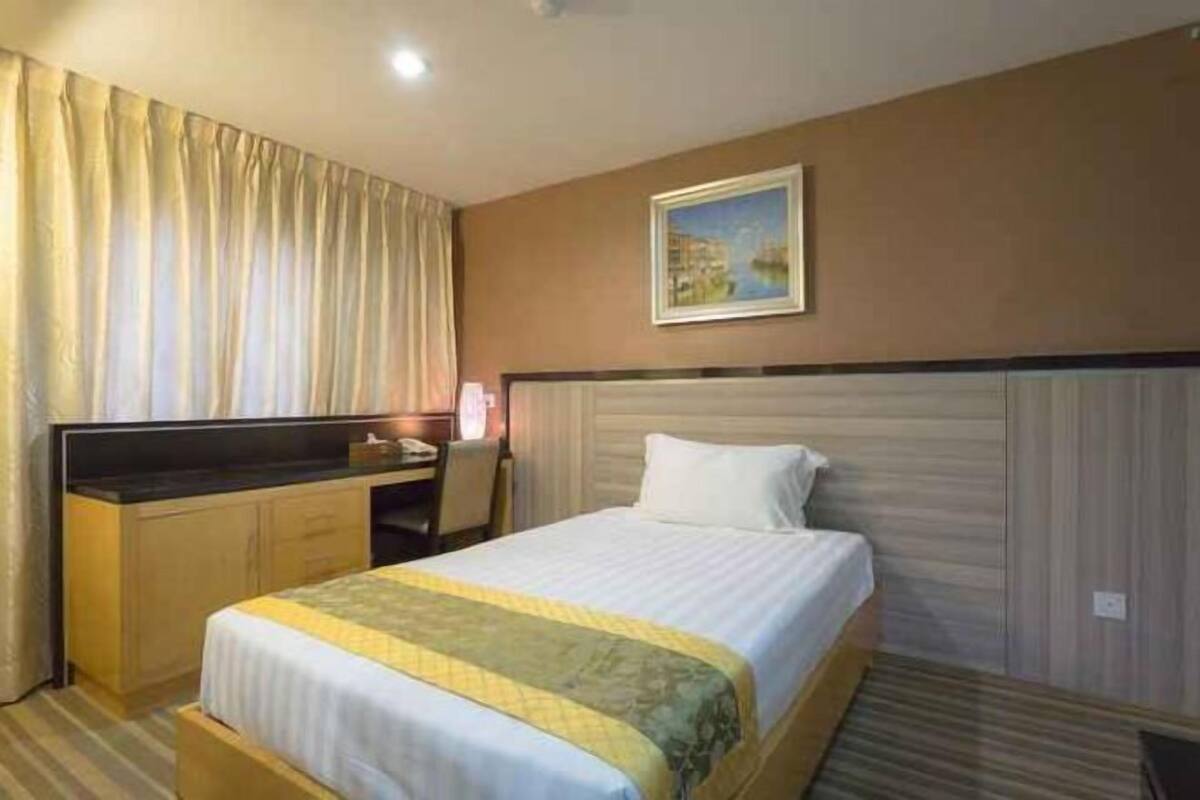 Egyptian cotton sheets, down duvets, minibar, in-room safe