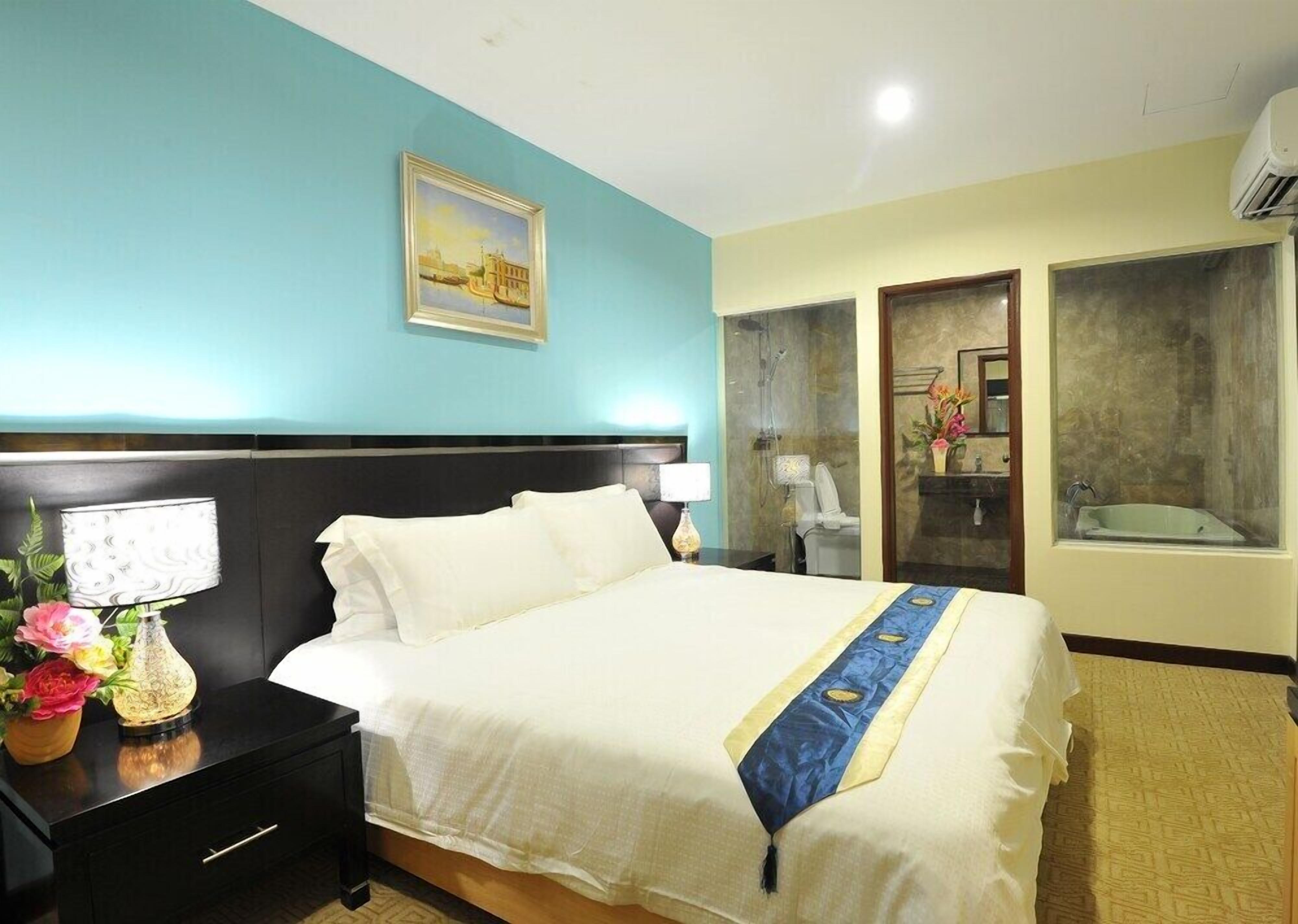 Egyptian cotton sheets, down comforters, minibar, in-room safe