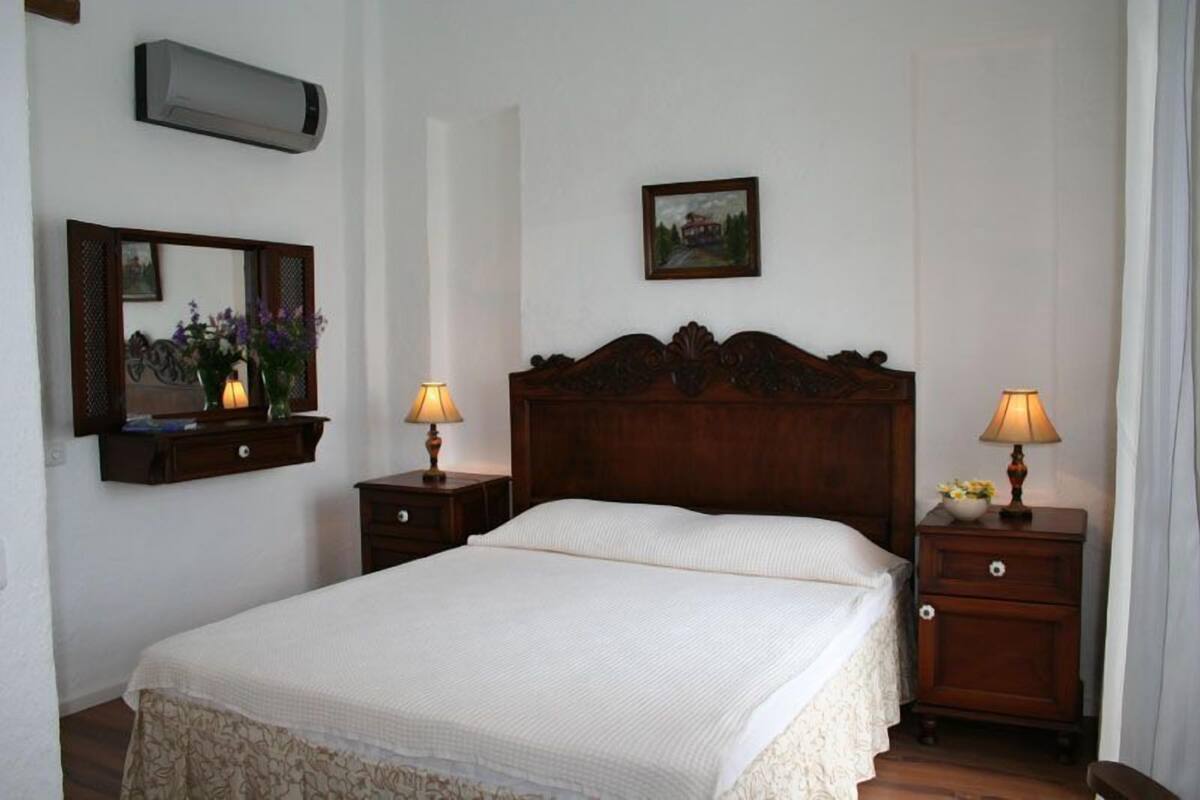 Premium bedding, Select Comfort beds, individually decorated