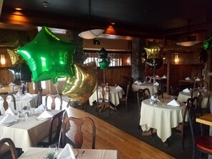 Dining - Camelot Restaurant & Inn (Clarks Summit)