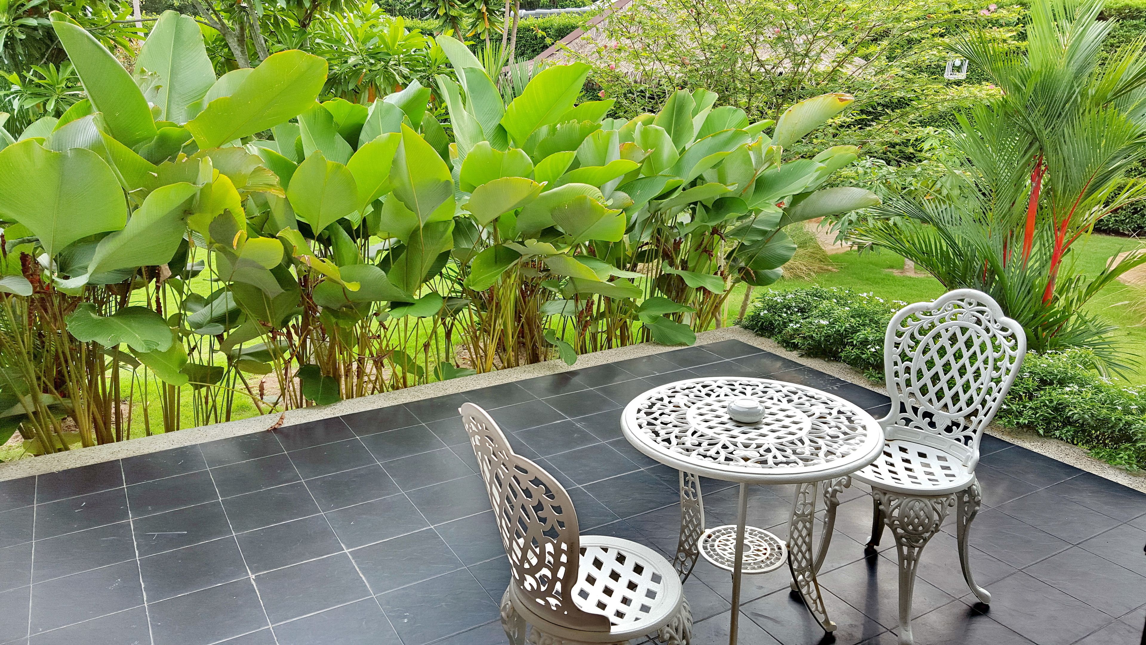 suite, garden view | terrace/patio