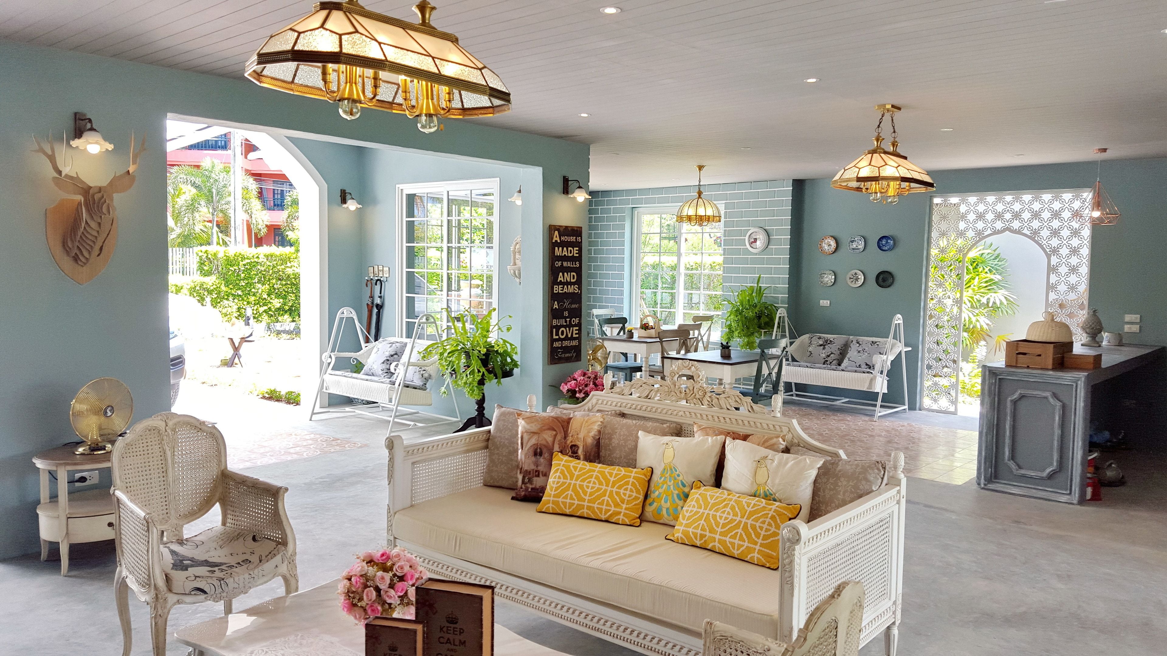 บริเวณนั่งเล่นที่ล็อบบี้