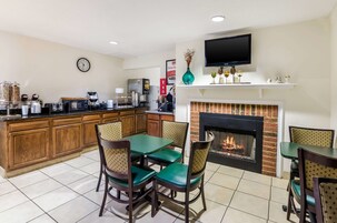 Desayuno continental incluido todos los días 