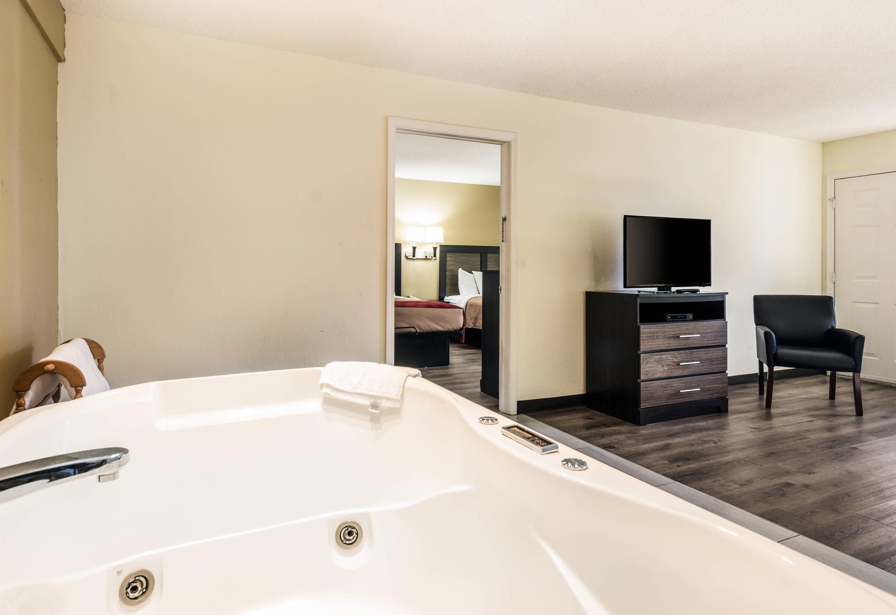 Room, Multiple Beds, Non Smoking | Desk, iron/ironing board, cribs/infant beds, rollaway beds