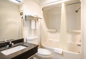 Room, Multiple Beds, Non Smoking | Desk, iron/ironing board, cribs/infant beds, rollaway beds - Econo Lodge Glade Springs I-81 (Glade Spring)