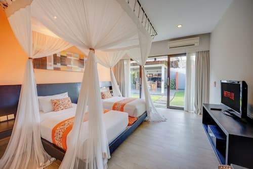 Royal villa, 3 slaapkamers | Luxe beddengoed, een kluis op de kamer, een bureau