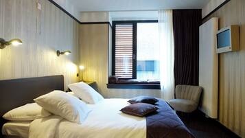 Le Standard Deluxe | Wi-Fi de cortesia, roupa de cama