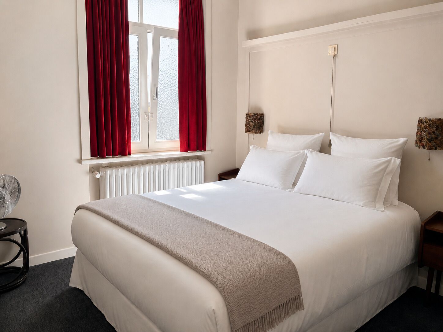 Le Standard Classique | Free WiFi, bed sheets