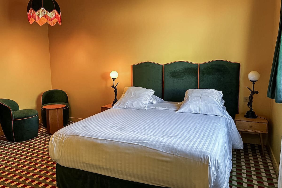 Maxi Room - Double | Kostenloses WLAN, Bettwäsche