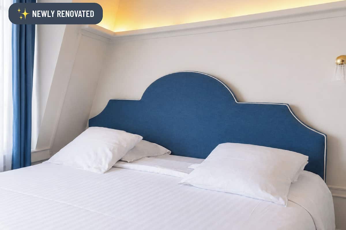 Comfy Room - Double | Free WiFi, bed sheets