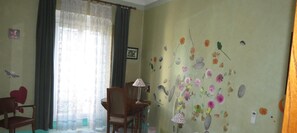 記憶棉床墊、獨特設計、熨斗/熨衫板、免費 Wi-Fi