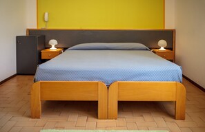 Double or Twin Room | Minibar, in-room safe, desk, free WiFi - Hotel Bermuda (Ravenna)