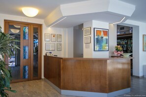 Reception - Hotel Bermuda (Ravenna)