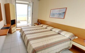 Double or Twin Room | In-room safe, free WiFi