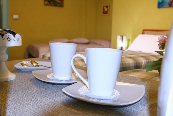 Local cuisine breakfast for a fee on weekdays - Duca's Guest House (Turin)