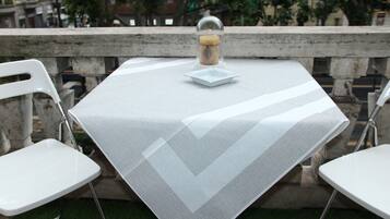 Doppelzimmer, Gemeinschaftsbad | Balkon