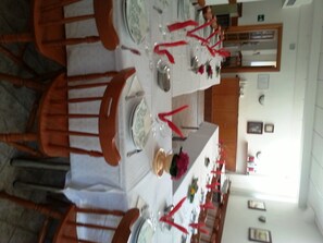 Free daily continental breakfast  - Villa Maria Rosa Molas (Rome)