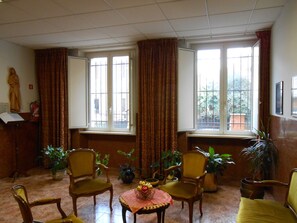 Executive lounge - Villa Maria Rosa Molas (Rome)