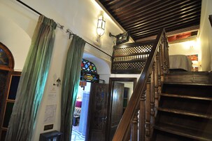 1 dormitorio y ropa de cama de alta calidad