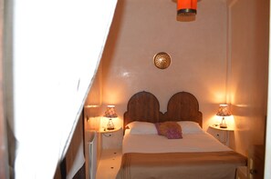 Double Room, Private Bathroom (Najma) | Down duvets, individually decorated, free cots/infant beds - Riad Thaïs (Essaouira)
