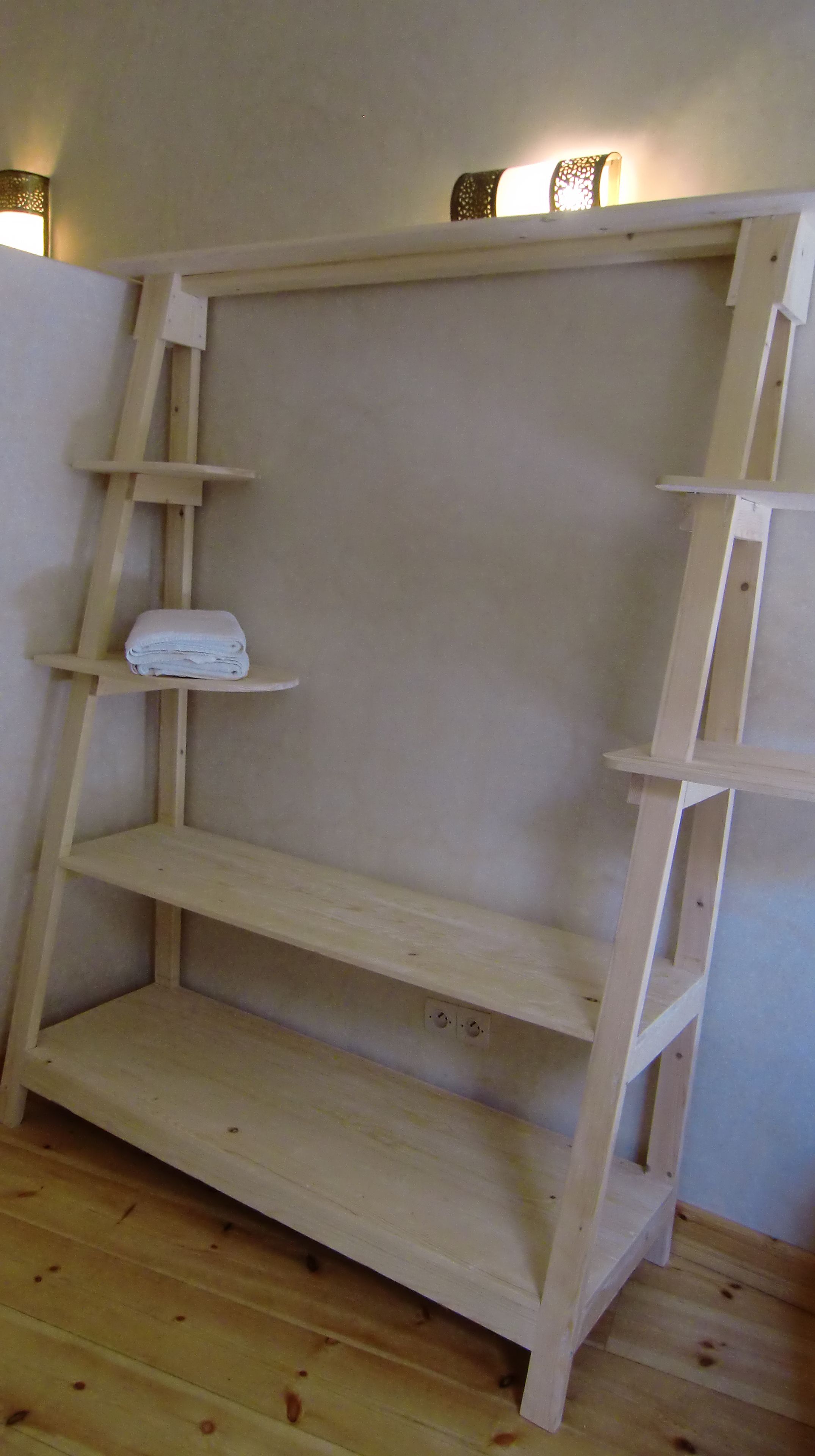 Double Room, Private Bathroom (Sahra) | Down duvets, individually decorated, free cots/infant beds