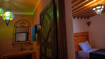 Premium bedding, Select Comfort beds, free WiFi, bed sheets